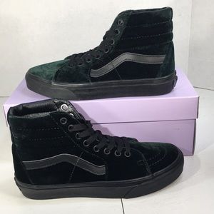 NWT Vans SK8 Hi Top in Velvet Green and Black Women’s 9